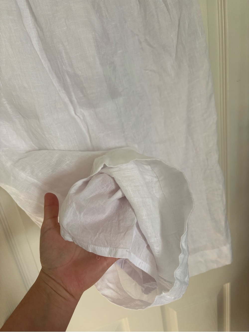 C&C California White Elastic-Waist Linen Pants - Picture 6 of 8
